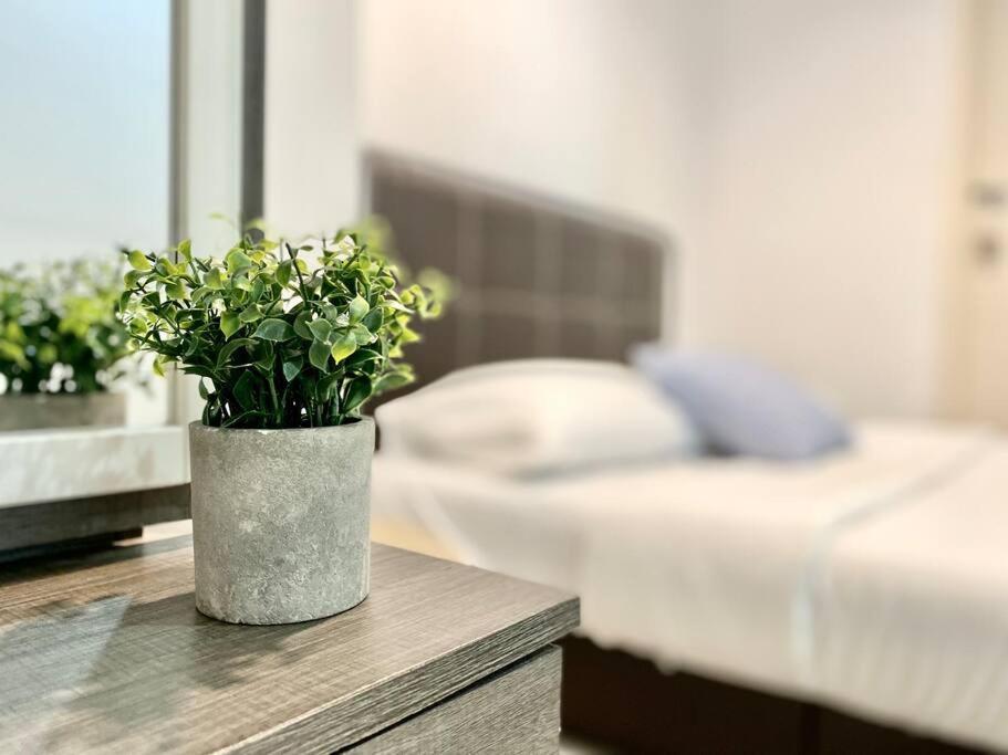 Mansion One Suites - Seaview Modern 2 Bedroom Suites George Town Buitenkant foto